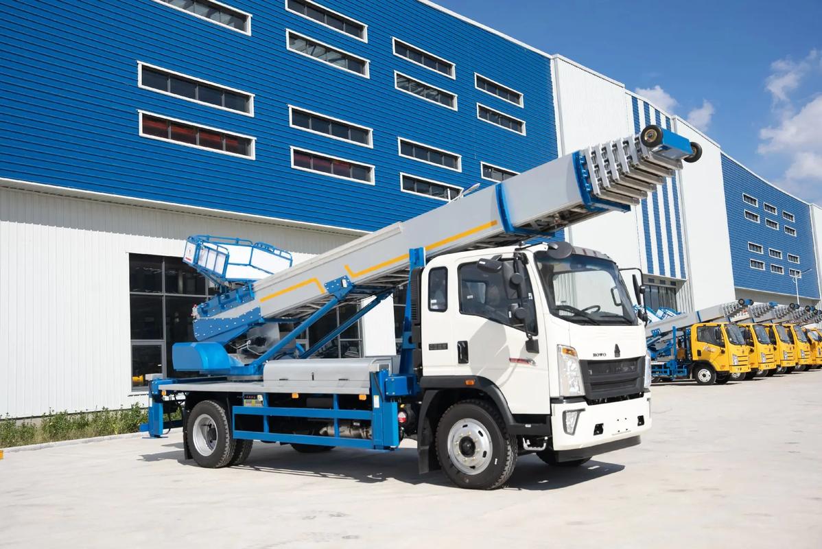 贵定出租云梯车高空作业车 建筑垃圾搬运